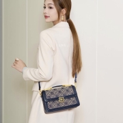 包包女2025新款欧美复古时尚单肩斜挎小方包小众高级大容量手提包